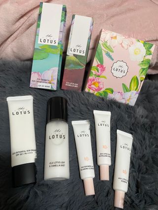 더 퓨어 로터스 제주 식물 선크림 / 제주 연잎 &amp; 동백 미스트 / 순수한 연꽃 어메니티 세트 — 5점을 준 리뷰어가 2022년 10월 올린 사용 사진