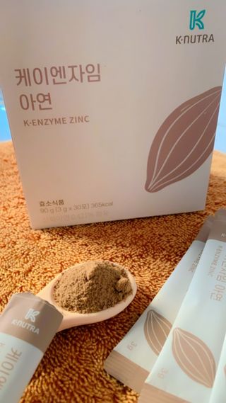 [쿠누트라] K・ENZYME 아연 카카오/3gx30 파우더 스틱 — 5점을 준 리뷰어가 2022년 7월 올린 사용 사진
