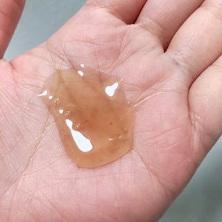 "ALA-C" 블랙 마늘 샴푸 + 컨디셔너 세트 — 4점을 준 리뷰어가 2022년 3월 올린 사용 사진