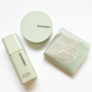 지베르니 밀착 커버 파운데이션 30ml + 밀착 커버 쿠션 본 제품 — 5점을 준 리뷰어가 2023년 9월 올린 사용 사진