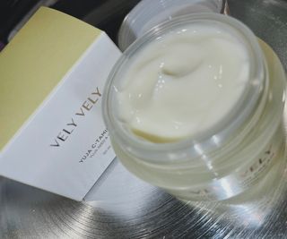 VELY VELY Yuja C-tamin Cream — 5점을 준 리뷰어가 2021년 4월 올린 사용 사진