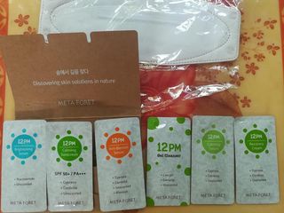메타포레 12PM  카밍 선스크린 — 4.5점을 준 리뷰어가 2021년 8월 올린 사용 사진
