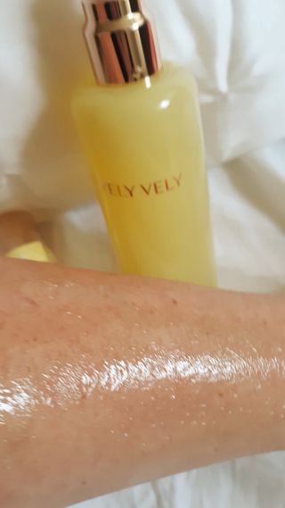 VELY VELY Yuja C-Tamin Toner — 5점을 준 리뷰어가 2021년 4월 올린 사용 사진