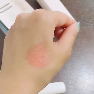 ATHE AUTHENTIC AIRY LIP BALM / 비건립밤 / 어센틱립밤 / 에어리립밤 (수정 요청) — 5점을 준 리뷰어가 2022년 7월 올린 사용 사진