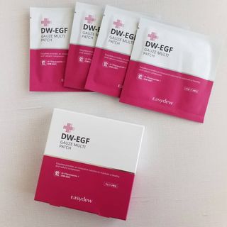 이지듀 DW-EGF 멀티 페이셜 시트 마스크 - 0.53 FL OZ 4EA — 5점을 준 리뷰어가 2021년 8월 올린 사용 사진