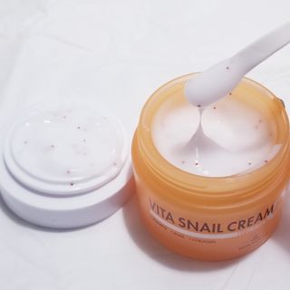[THE SKIN HOUSE] Vita Snail Cream — 5점을 준 리뷰어가 2022년 4월 올린 사용 사진