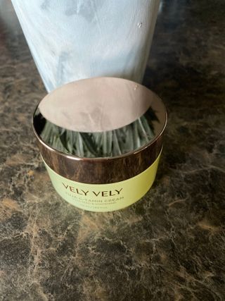 VELY VELY Yuja C-tamin Cream — 5점을 준 리뷰어가 2021년 4월 올린 사용 사진