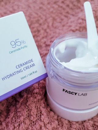파시랩 USA_[FASCY LAB] 세라마이드 하이드레이팅 크림 — 5점을 준 리뷰어가 2021년 10월 올린 사용 사진