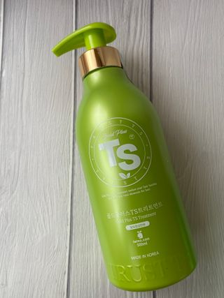 ゴールドプラスセット(シャンプー500g x 1ea/トリートメント500ml X 1ea) — 5점을 준 리뷰어가 2023년 3월 올린 사용 사진