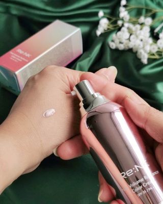Re:NK 리엔케이 핑크 볼륨 래디언스 컬러크림 — 5점을 준 리뷰어가 2021년 10월 올린 사용 사진