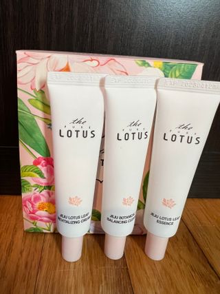 더 퓨어 로터스 제주 식물 선크림 / 제주 연잎 &amp; 동백 미스트 / 순수한 연꽃 어메니티 세트 — 5점을 준 리뷰어가 2022년 12월 올린 사용 사진