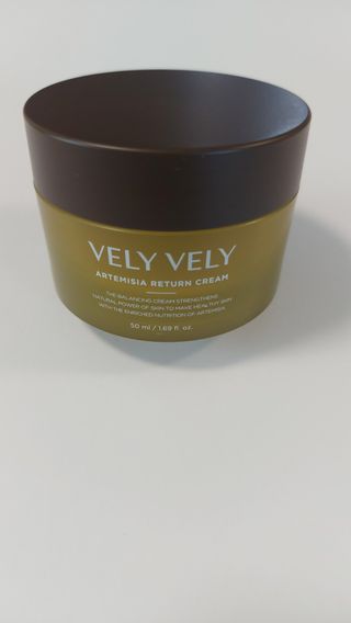 VELY VELY Artemisia Return Cream — 4점을 준 리뷰어가 2021년 4월 올린 사용 사진