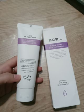 라비엘 RAVIEL 퍼플 쥬얼 클린 필 오프 팩, 마일드 블랙헤드 리무버, 4.1 fl oz(120ml) — 4점을 준 리뷰어가 2023년 5월 올린 사용 사진