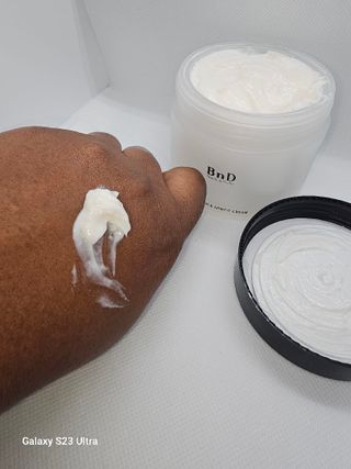 비엔디 2나우[ENG]BnD Body Whitening Underarm Cream — 5점을 준 리뷰어가 2024년 11월 올린 사용 사진