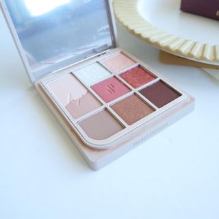 하트퍼센트 Heart Percent Dote on Mood Eye Palette CHERRY-LIKE FACETS — 5점을 준 리뷰어가 2021년 11월 올린 사용 사진