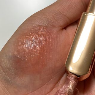 ATHE AUTHENTIC AIRY LIP BALM / 비건립밤 / 어센틱립밤 / 에어리립밤 (수정 요청) — 4점을 준 리뷰어가 2022년 8월 올린 사용 사진