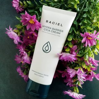 바시엘 BACIEL 바시엘 하이드라 베리어 시카 크림 — 5점을 준 리뷰어가 2021년 4월 올린 사용 사진