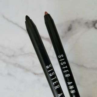 씨스터앤 시스터앤 더블이펙트 워터프루프 아이펜슬_미국 — 4점을 준 리뷰어가 2022년 2월 올린 사용 사진
