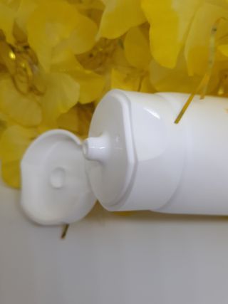 라비엘 RAVIEL Meadowfoam 씨 오일 모이스처라이징 데일리 히알 크림 3.4 fl oz, DermaBiome CX, 7 히알루론산 — 5점을 준 리뷰어가 2022년 9월 올린 사용 사진