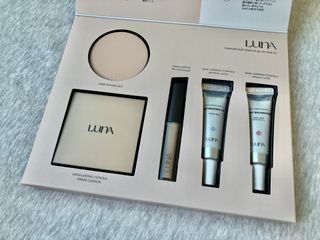 【AK BEAUTY 공식】 도자기 피부 만들기 올인원 베이스 세트 — 5점을 준 리뷰어가 2022년 10월 올린 사용 사진