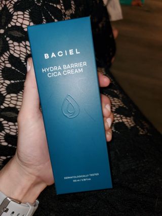 바시엘 BACIEL 바시엘 하이드라 베리어 시카 크림 — 5점을 준 리뷰어가 2021년 8월 올린 사용 사진