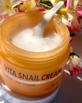 [THE SKIN HOUSE] Vita Snail Cream — 4.5점을 준 리뷰어가 2022년 4월 올린 사용 사진