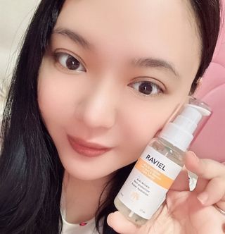 라비엘 멀티 비타민 다크 스팟 &amp; 블레미쉬 케어 페이스 세럼 모든 피부용 1.7 fl oz — 5점을 준 리뷰어가 2022년 12월 올린 사용 사진