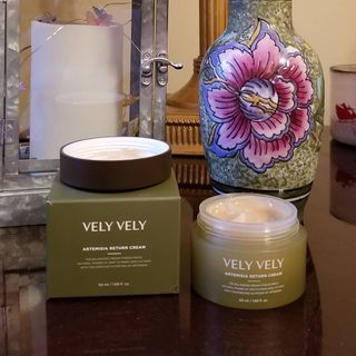 VELY VELY Artemisia Return Cream — 5점을 준 리뷰어가 2021년 4월 올린 사용 사진