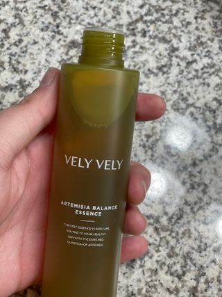 VELY VELY Artemisia Balance Essence — 5점을 준 리뷰어가 2021년 5월 올린 사용 사진