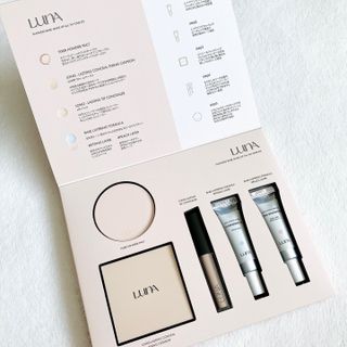 【AK BEAUTY 공식】 도자기 피부 만들기 올인원 베이스 세트 — 5점을 준 리뷰어가 2022년 10월 올린 사용 사진