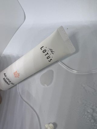 더 퓨어 로터스 제주 식물 선크림 / 제주 연잎 &amp; 동백 미스트 / 순수한 연꽃 어메니티 세트 — 5점을 준 리뷰어가 2022년 12월 올린 사용 사진