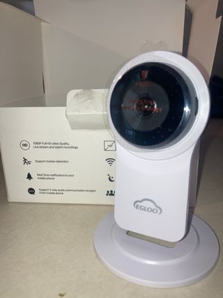 온습도 모니터와 스마트 리모컨이 탑재된 EGLOO cam S4 1080P Wi-Fi 스마트 카메라 — 5점을 준 리뷰어가 2021년 6월 올린 사용 사진