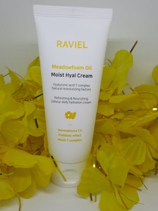 라비엘 RAVIEL Meadowfoam 씨 오일 모이스처라이징 데일리 히알 크림 3.4 fl oz, DermaBiome CX, 7 히알루론산 — 5점을 준 리뷰어가 2022년 9월 올린 사용 사진