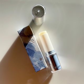 산심 명연수 멀티 스틱 밤 0.38oz 수분 스틱 집중 주름 케어 — 4점을 준 리뷰어가 2023년 4월 올린 사용 사진