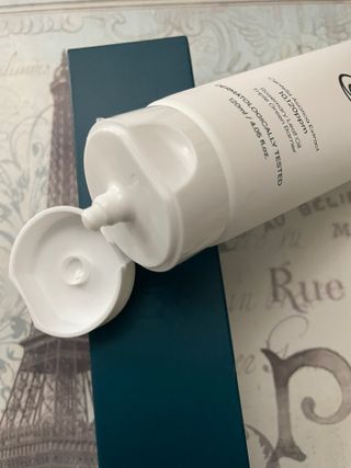바시엘 BACIEL 바시엘 이드라 배리어 시카 폼 클렌저 120ml — 3.5점을 준 리뷰어가 2021년 9월 올린 사용 사진