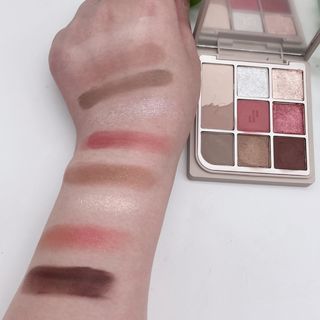 하트퍼센트 Heart Percent Dote on Mood Eye Palette CHERRY-LIKE FACETS — 4점을 준 리뷰어가 2021년 11월 올린 사용 사진