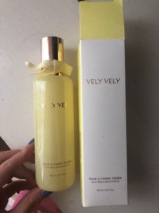 VELY VELY Yuja C-Tamin Toner — 5점을 준 리뷰어가 2021년 4월 올린 사용 사진