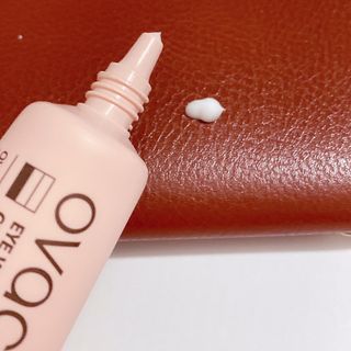 오바코 ovaco eye wrinkle smooth out serum — 4점을 준 리뷰어가 2022년 1월 올린 사용 사진