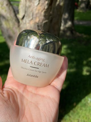 Jutanhak 안티에이징 멜라 크림 50ml / 1.69oz 잡티 &amp; 다크 스팟 케어 하이드레이팅 크림 — 5점을 준 리뷰어가 2023년 7월 올린 사용 사진