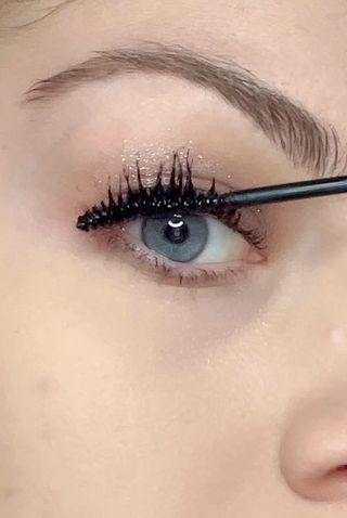 RED COOKIES Beaurer Curl Mascara Black Color Water-proof Smudge-proof Macara — 3점을 준 리뷰어가 2025년 1월 올린 사용 사진