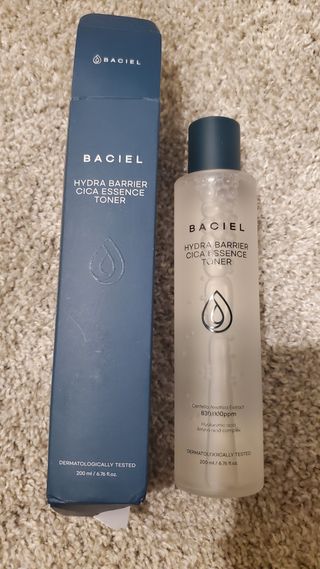 바시엘 BACIEL 바시엘 하이드라 베리어 시카 에센스 토너 — 5점을 준 리뷰어가 2021년 9월 올린 사용 사진