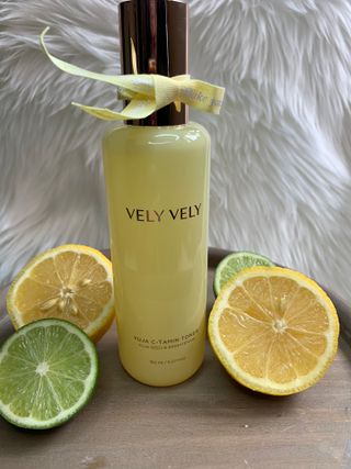 VELY VELY Yuja C-Tamin Toner — 5점을 준 리뷰어가 2021년 4월 올린 사용 사진