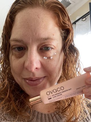 오바코 ovaco eye wrinkle smooth out serum — 5점을 준 리뷰어가 2022년 2월 올린 사용 사진