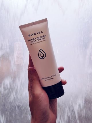 바시엘 BACIEL 바시엘 하이드라 베리어 시카 크림 — 4점을 준 리뷰어가 2021년 8월 올린 사용 사진