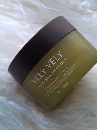 VELY VELY Artemisia Return Cream — 5점을 준 리뷰어가 2021년 4월 올린 사용 사진