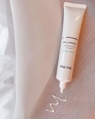 Re:NK 리엔케이 셀루미너스 안티폴루션 UV 크림 — 5점을 준 리뷰어가 2022년 1월 올린 사용 사진