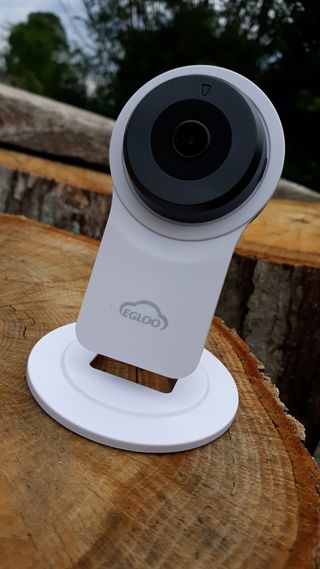 온습도 모니터와 스마트 리모컨이 탑재된 EGLOO cam S4 1080P Wi-Fi 스마트 카메라 — 4점을 준 리뷰어가 2021년 6월 올린 사용 사진