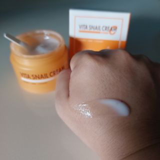 [THE SKIN HOUSE] Vita Snail Cream — 4점을 준 리뷰어가 2022년 11월 올린 사용 사진