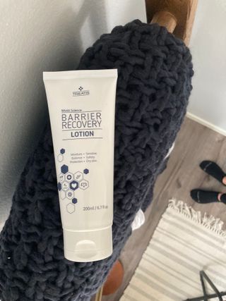 트리티스 [TREATIS] Barrier Recovery Lotion 200ml — 3.5점을 준 리뷰어가 2021년 2월 올린 사용 사진