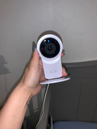 온습도 모니터와 스마트 리모컨이 탑재된 EGLOO cam S4 1080P Wi-Fi 스마트 카메라 — 5점을 준 리뷰어가 2021년 5월 올린 사용 사진